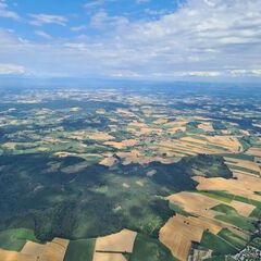 Flugwegposition um 13:33:46: Aufgenommen in der Nähe von Rottal-Inn, Deutschland in 1425 Meter